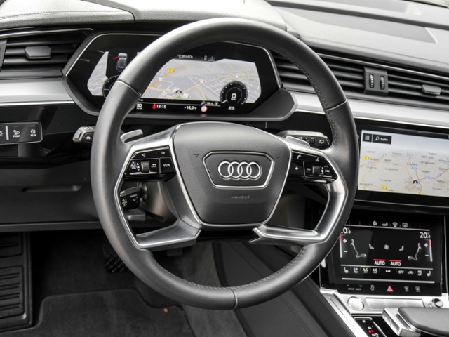 Audi  e-tron 55