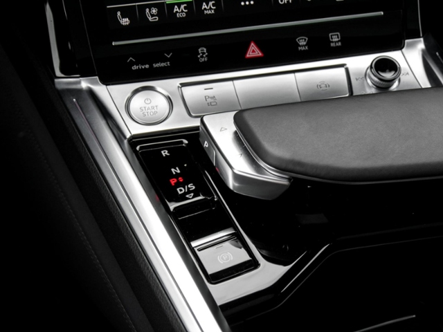 Audi  e-tron 55