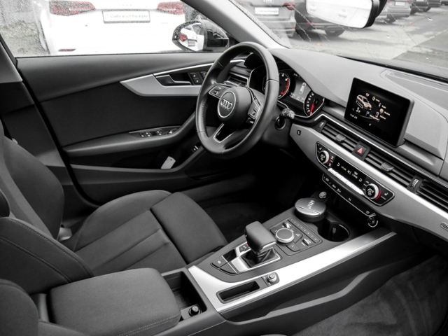 Audi  A4 Avant
