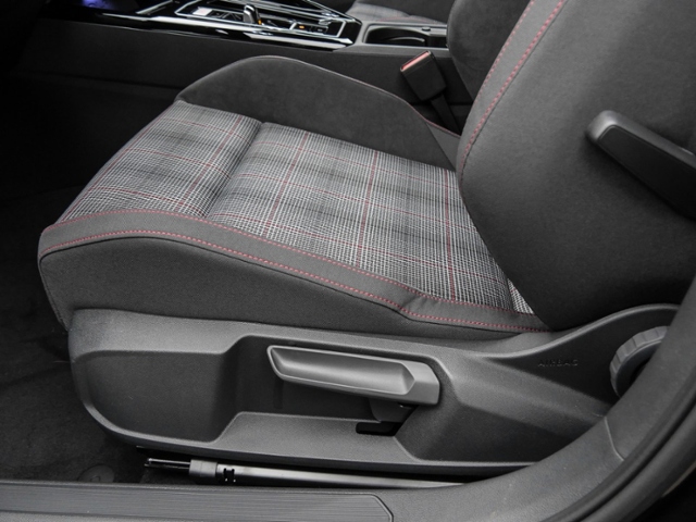 VW  Golf VIII