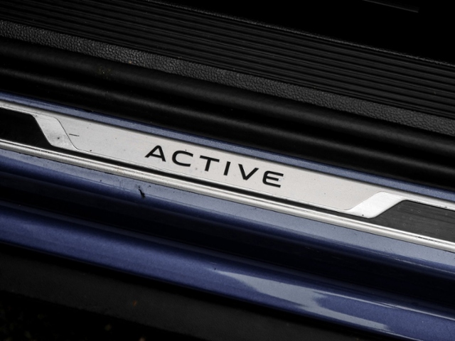 VW  T-Roc ACTIVE+