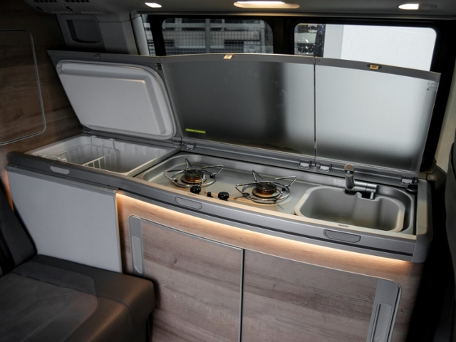 VW  T6.1 California