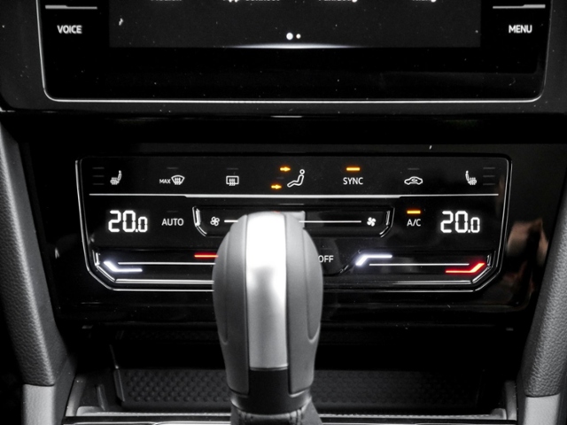 VW  Passat Variant