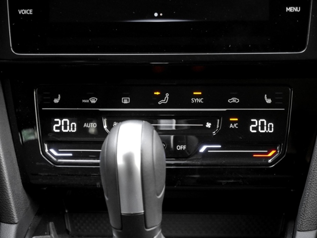 VW  Passat Variant