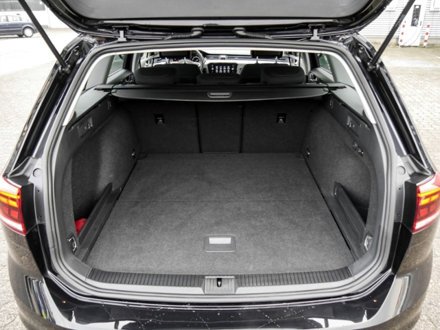VW  Passat Variant