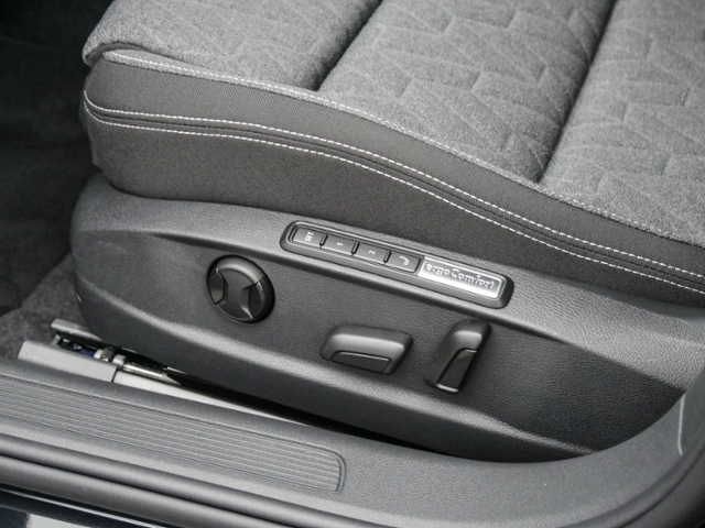 VW  Passat Variant