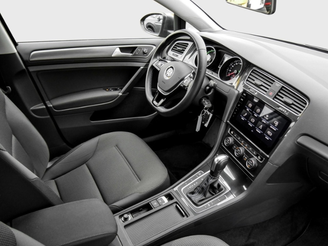 VW  Golf VII