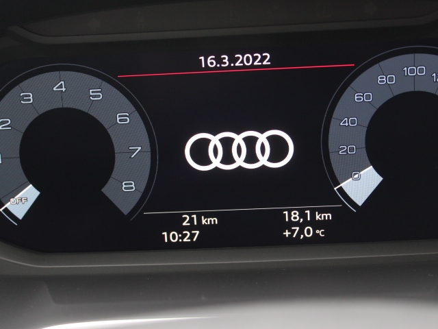 Audi Q3 Sportback 35 1.5 TFSI S- line +sofort verfügbar
