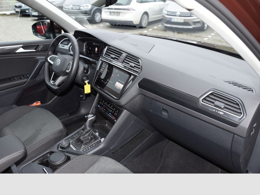 VW Tiguan Elegance 2.0 TDI DSG 4Motion AHK RFK