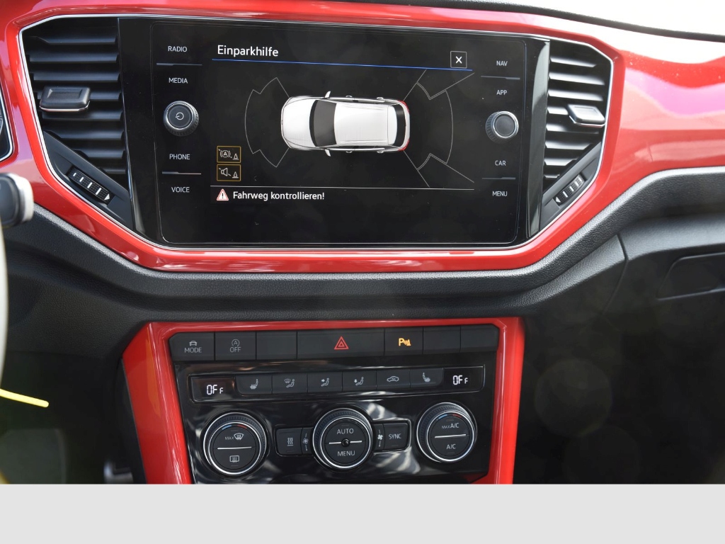 VW T-ROC Sport 1.5 TSI BeatsAudio LED ACC Navi