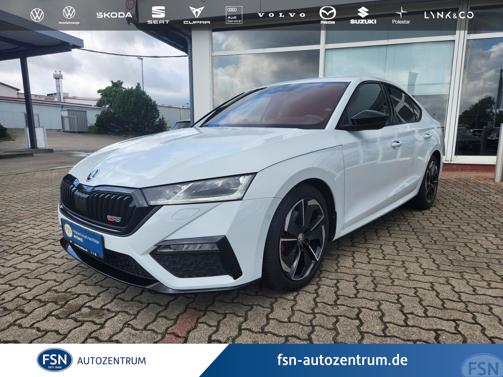 Eyecatcher Fahrzeug Skoda Octavia RS 2.0 TDI DSG LED AHK HeadUp Memory Navi elektr. Heckklappe