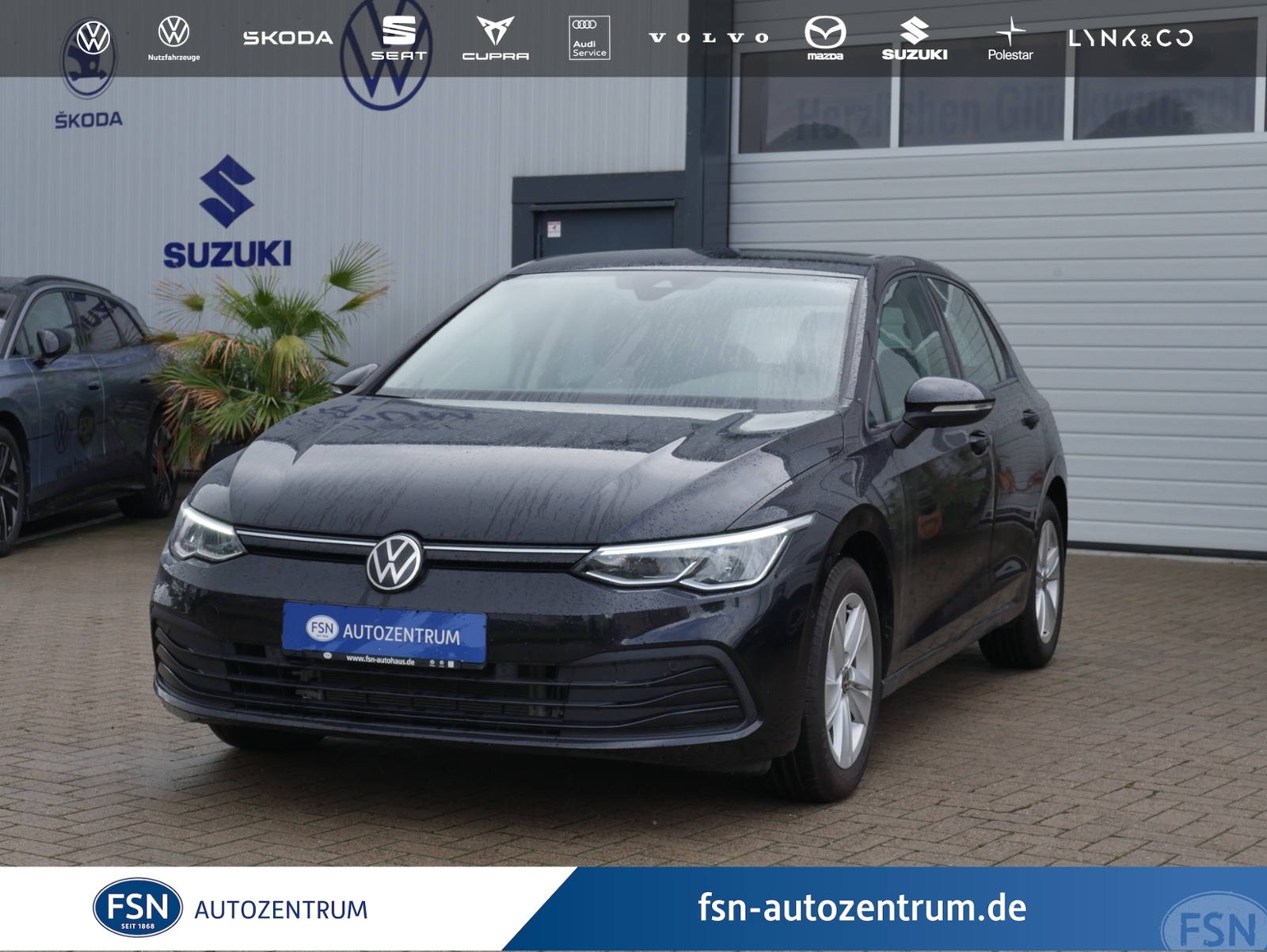 Eyecatcher Fahrzeug VW Golf VIII 1.0 eTSI Life DSG ACC NAVI SITZHZG RFK LED MFL AID LMF APP CLIMA