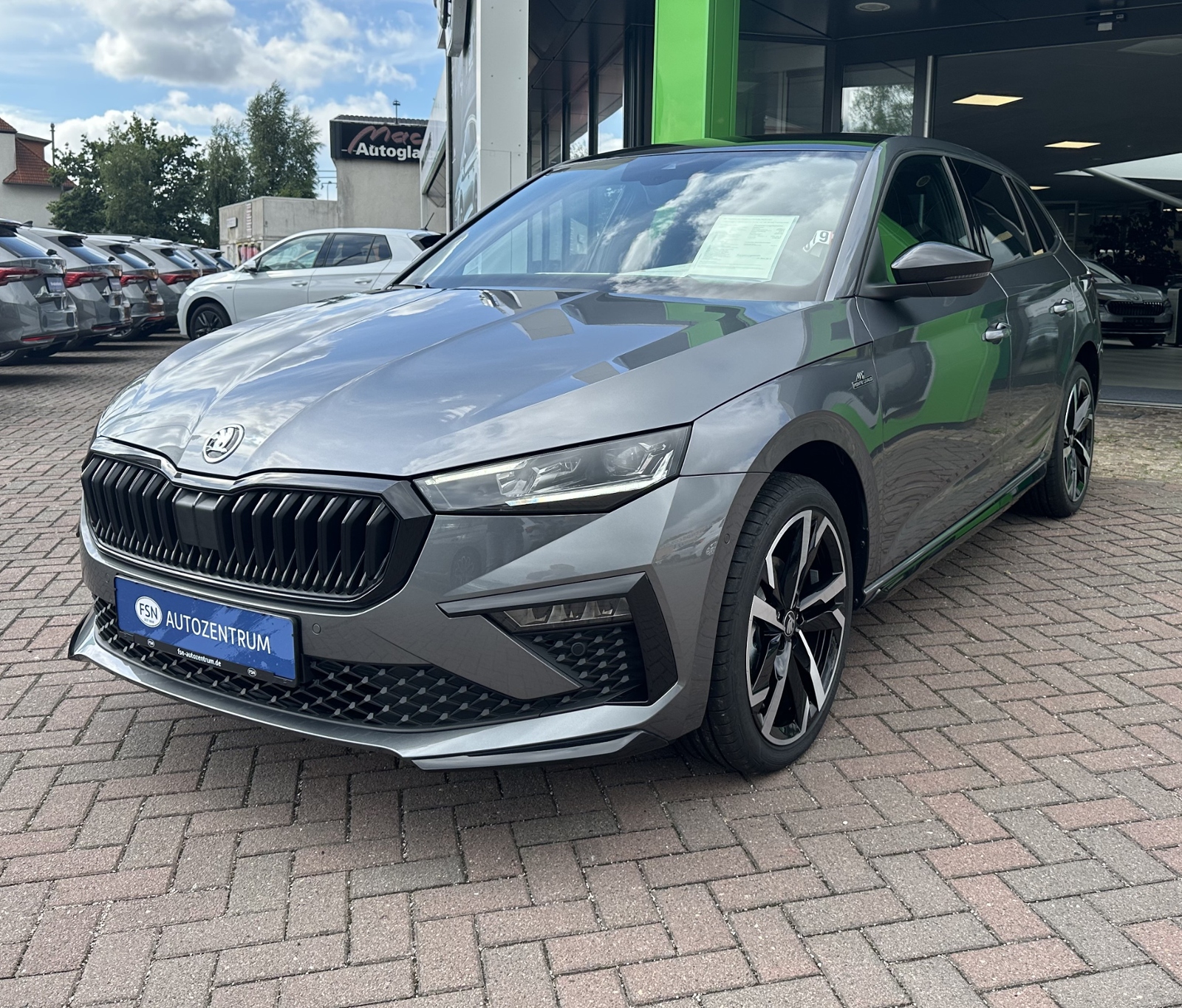 Eyecatcher Fahrzeug Skoda Scala Monte Carlo/LED/SHZ/PDC/RFK/18"ALU/GLASDACH