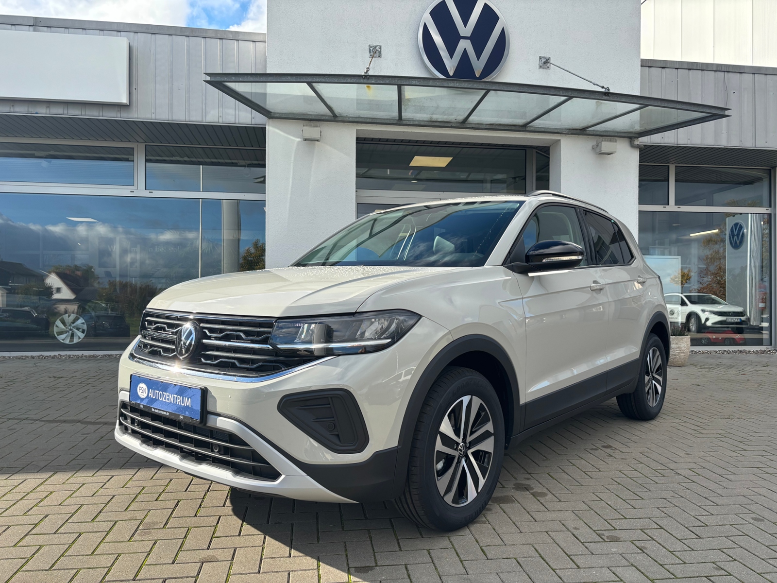 Eyecatcher Fahrzeug VW T-Cross ENERGY 1.0 l TSI OPF 70 kW (95 PS) 5-Gang