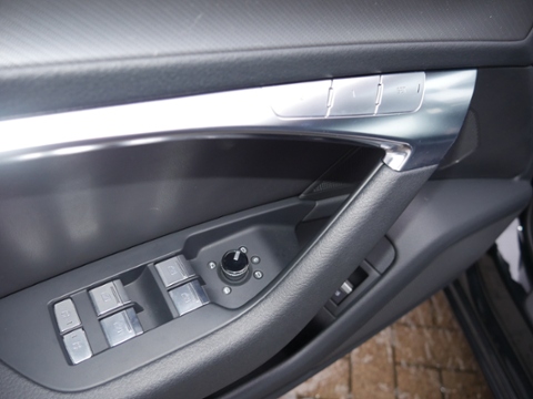 Thumbnail Fahrzeugbild Nummer 10